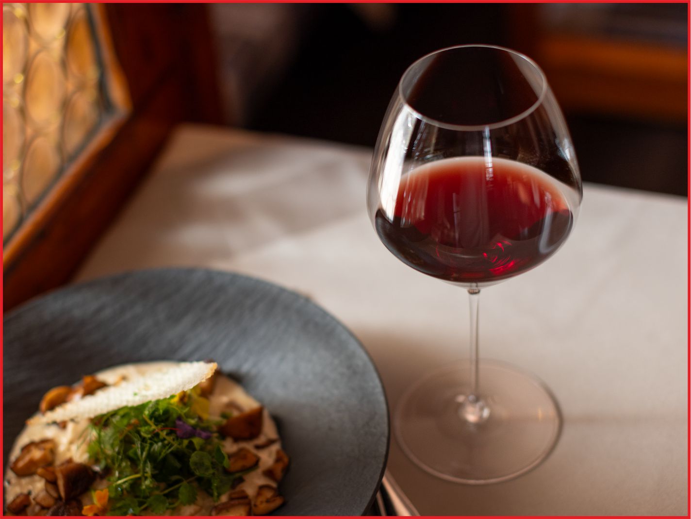 Hochwertige Riedel Veloce Pinot Noir / Nebbiolo Weingläser mit Gravur