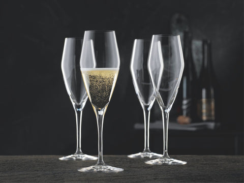 Nachtmann ViNova Champagnerglas mit Gravur zur Hochzeit