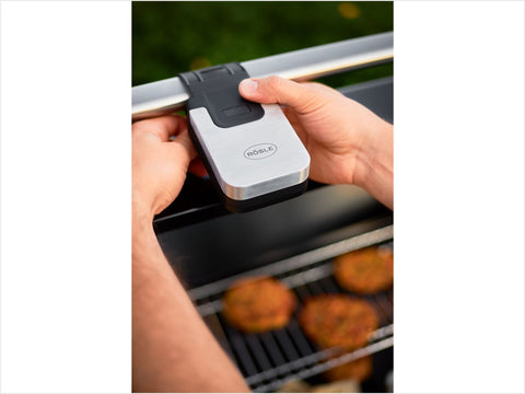 Rösle Griffleuchte mit Gravur die am Grill befestigt wird